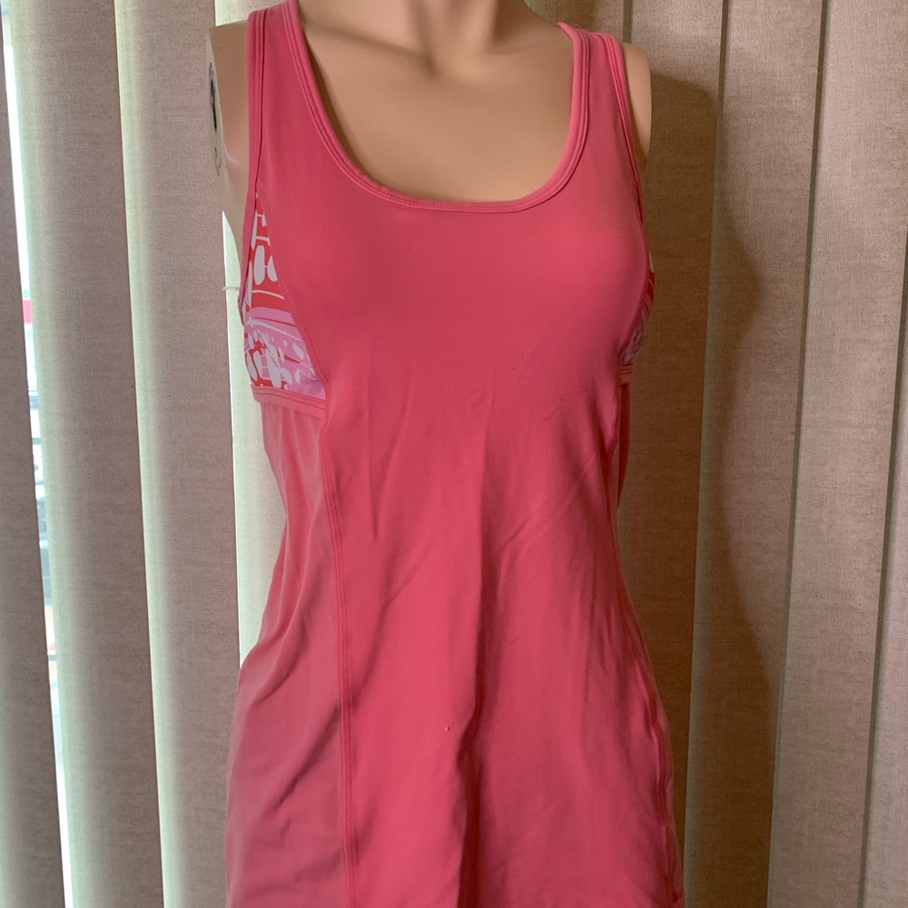 Exercise pink tops - Picture 2 of 2